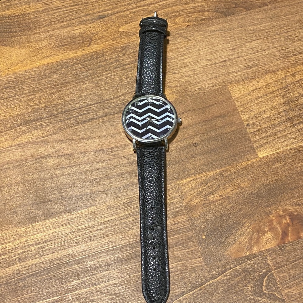 Elegant Black Chevron Watch